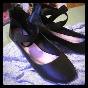 Strappy Ballet Flats ** SZ 10 **